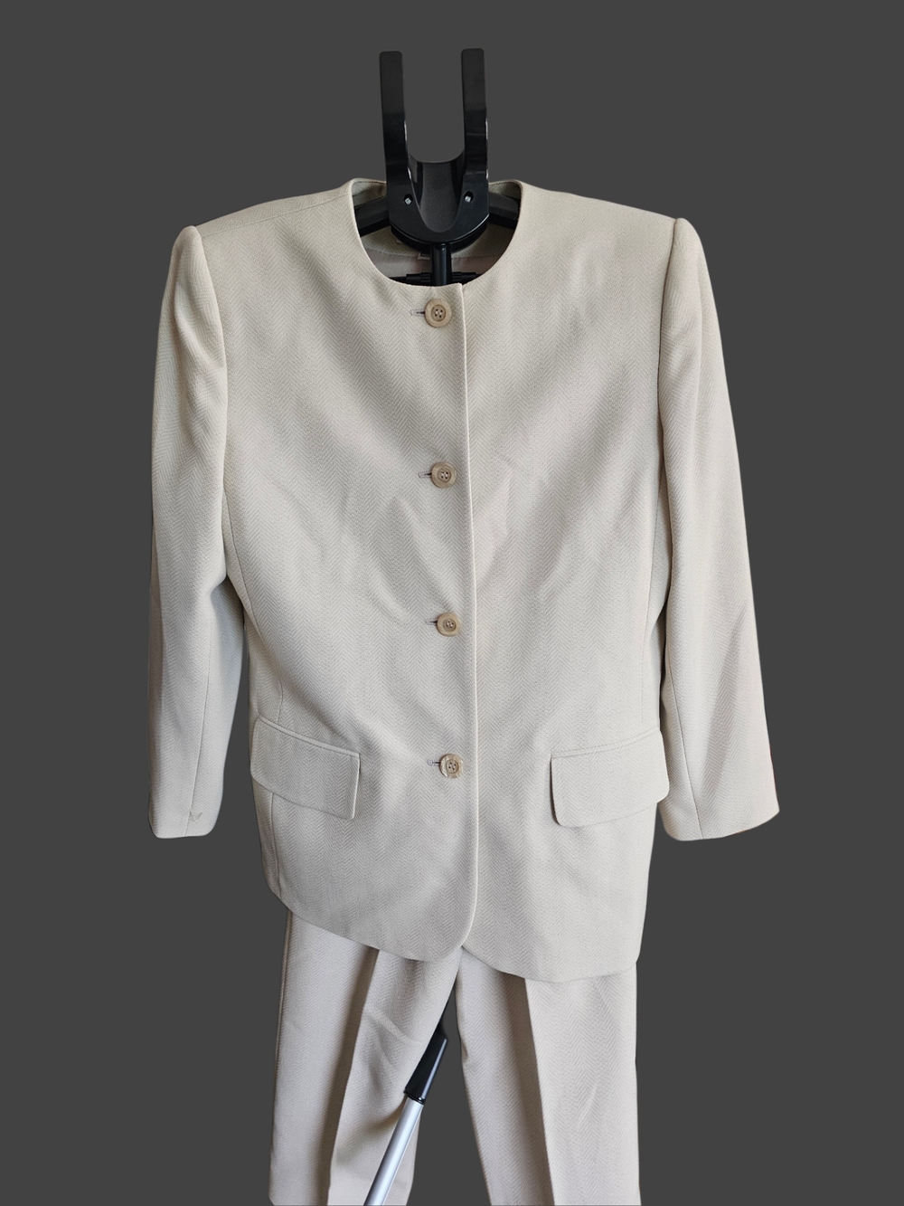 Le Suit Cream Tailored Suit, 3 Pieces